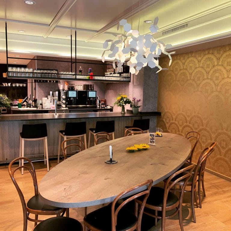 Ueli der Beck 46CE9B12 5BD0 4D26 AC37 91DC8F2EE5DF 768x768