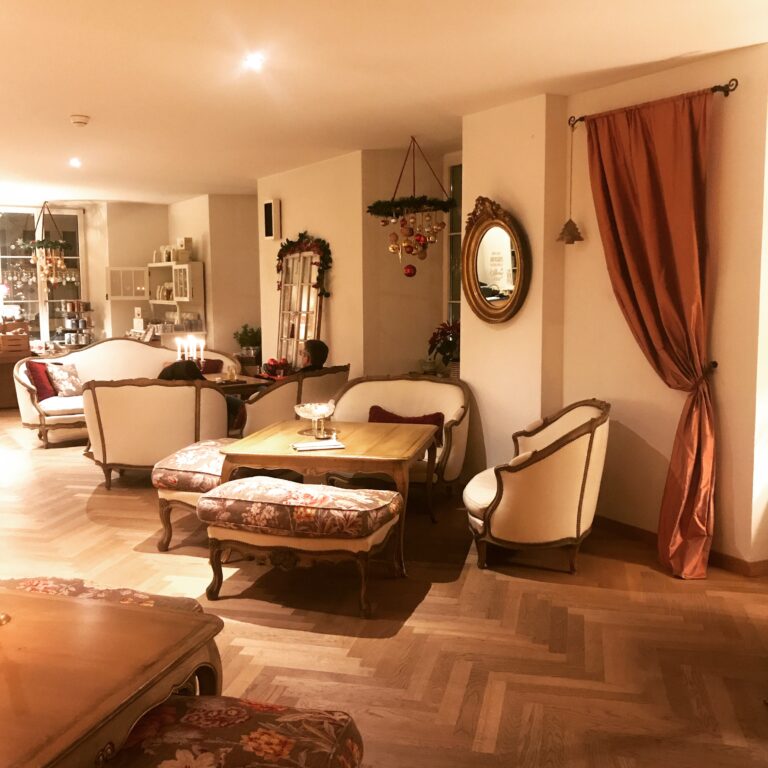 Teehaus UMAMI 59ED7B48 1A1F 445D BAD1 1D1D65B75642 768x768