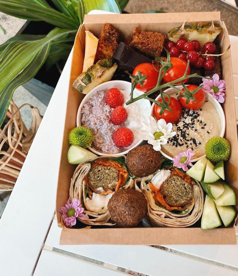 WhatsApp Image 2021 10 26 at 12.42.351 768x892