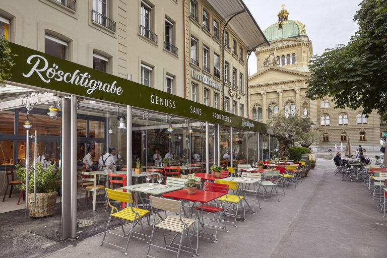 Restaurant Röschtigrabe GA220627 H 629 Terrasse 768x512