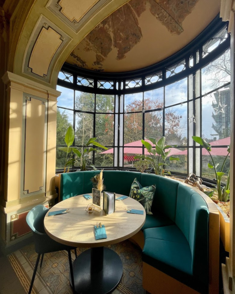 Thalvie Café & Bar 8 768x960