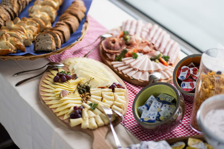 Aegerisee Schifffahrt Brunch Maerli 023 768x512