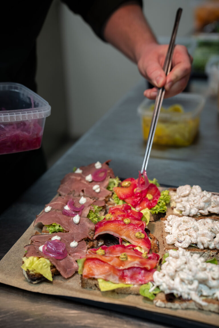 E590A91A 1829 423F 851E 4E298AC60E3A 768x1152