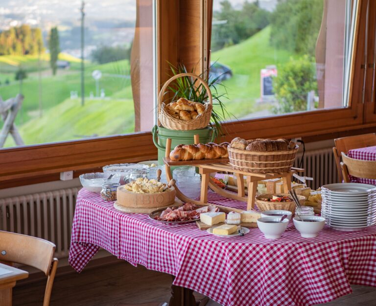 Fruehstueck3 1 768x626