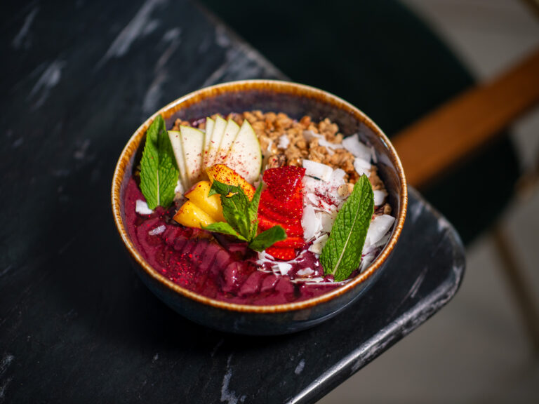 Café Malea Acai Bowl 768x576