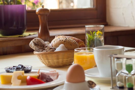Standort Fruehstueckstisch
